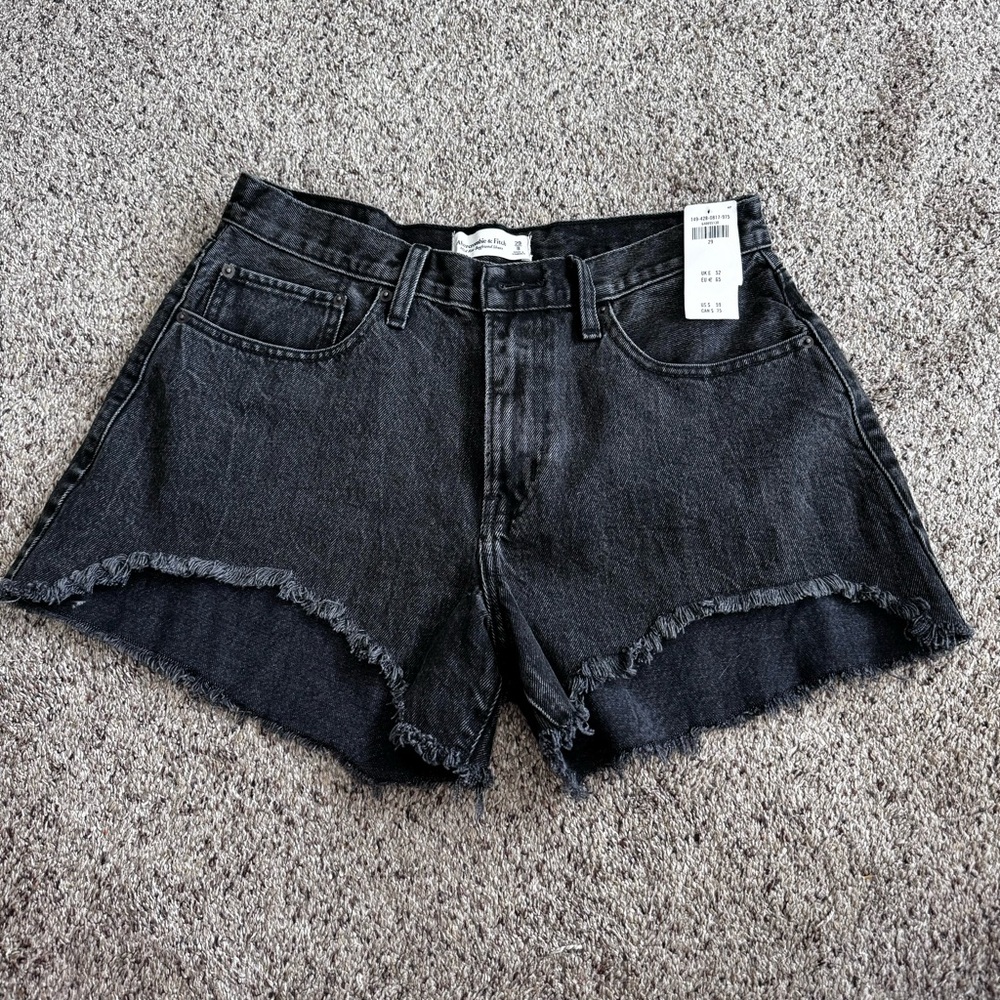 Abercrombie & Fitch Black Mid Rise Boyfriend Short Curve Love